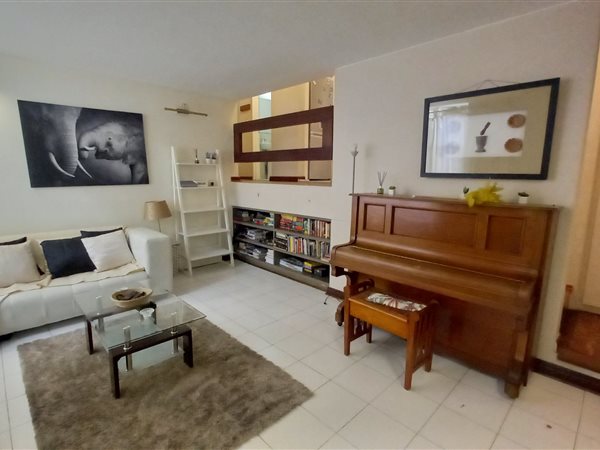 2 Bed Apartment in The Gardens