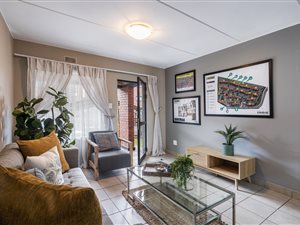 2 Bed Apartment in Mooikloof Glen