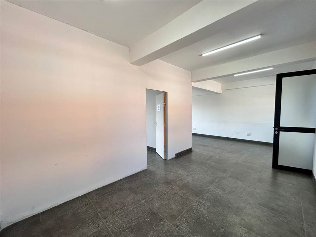 71  m² Commercial space in Greenside photo number 7