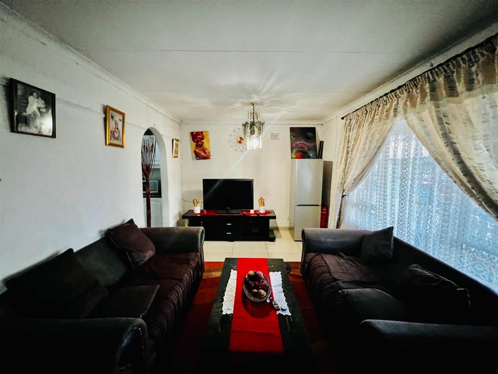 3 Bed House in KwaMashu photo number 9