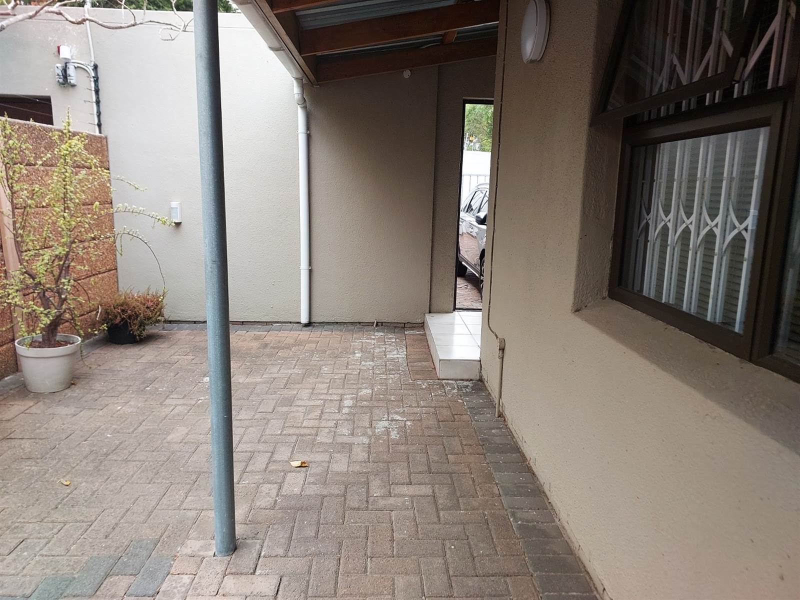3 Bed House in Pinelands photo number 9