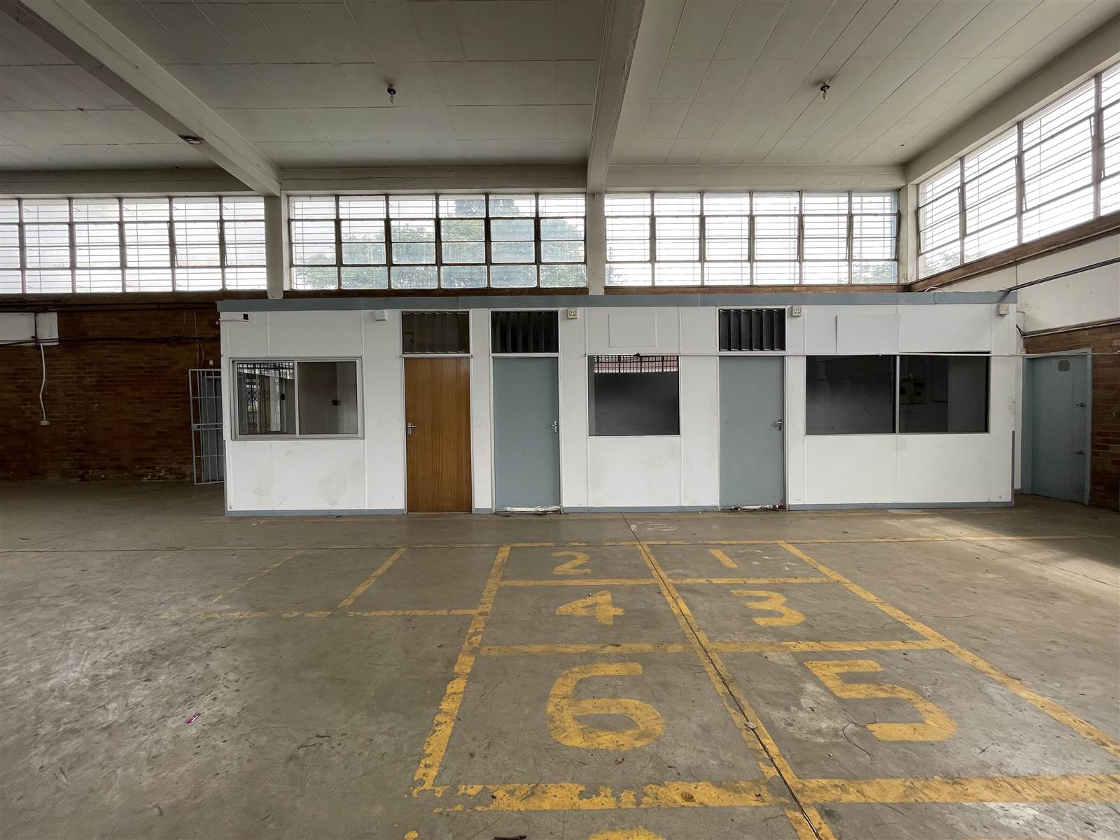 1332  m² Industrial space in Benrose photo number 15