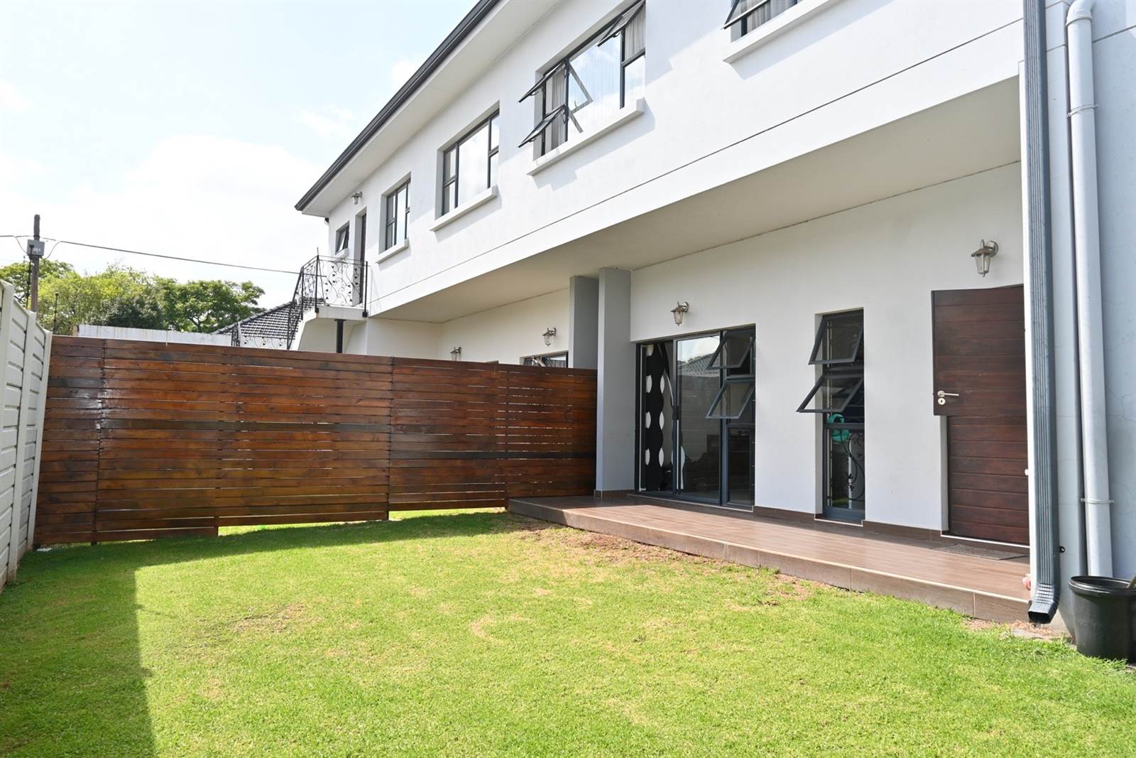 3 Bed Townhouse in Greenside photo number 28