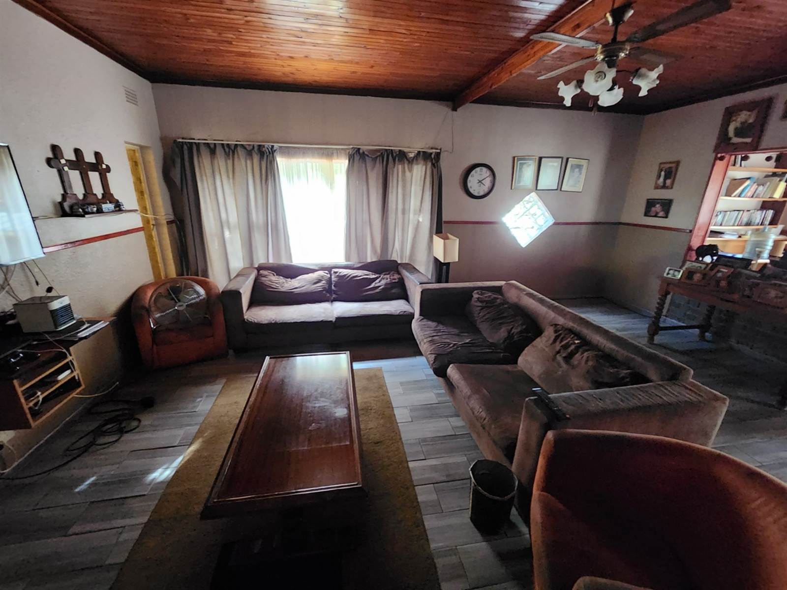 4 Bed House in Stilfontein photo number 5