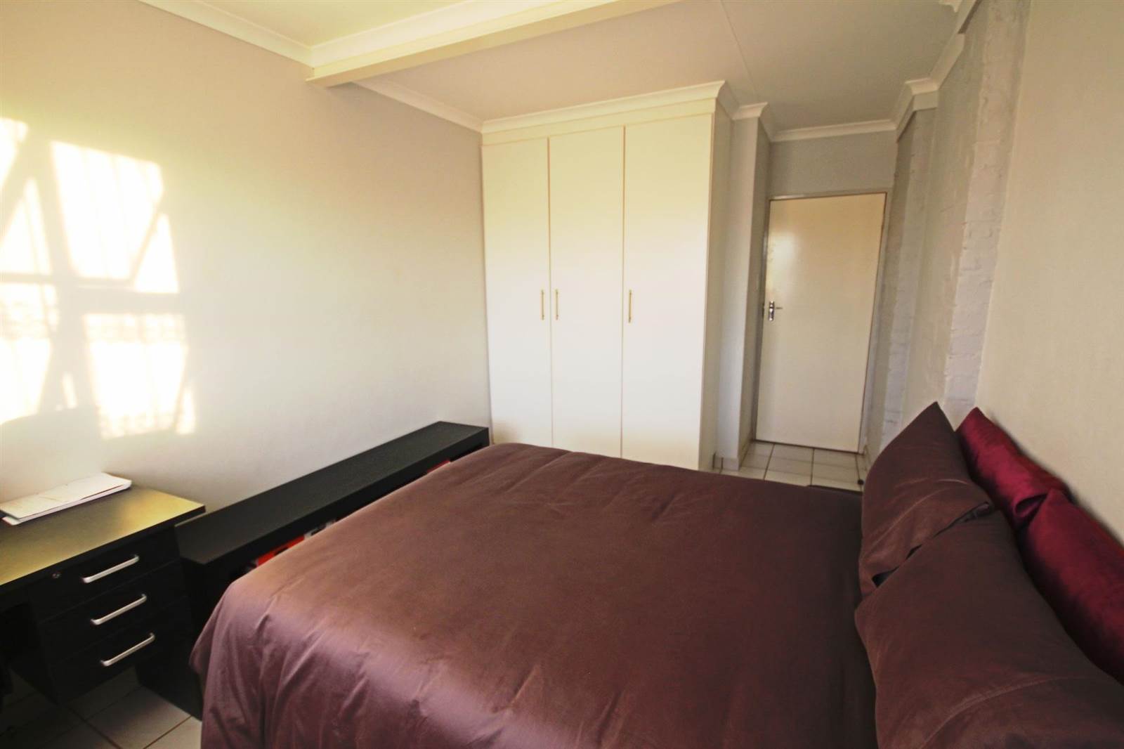 2 Bed Apartment in Die Hoewes photo number 26