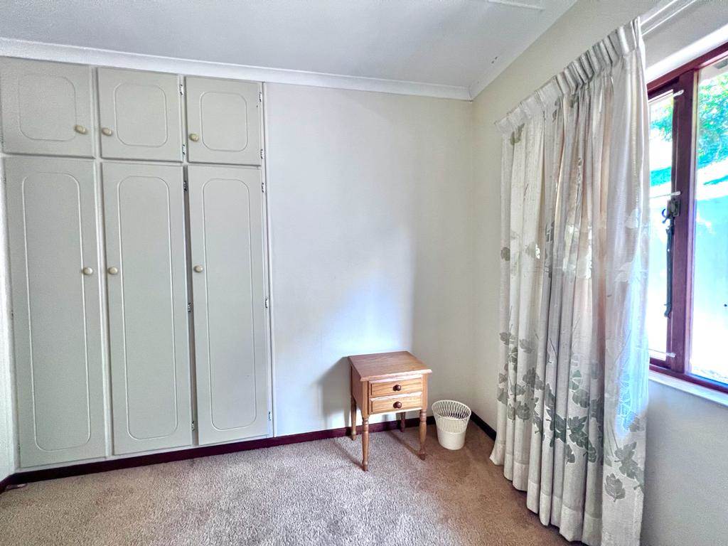 3 Bed Apartment in Scottburgh Central photo number 25