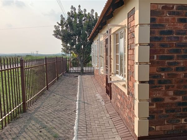 3 Bedroom House 3 Bedroom House