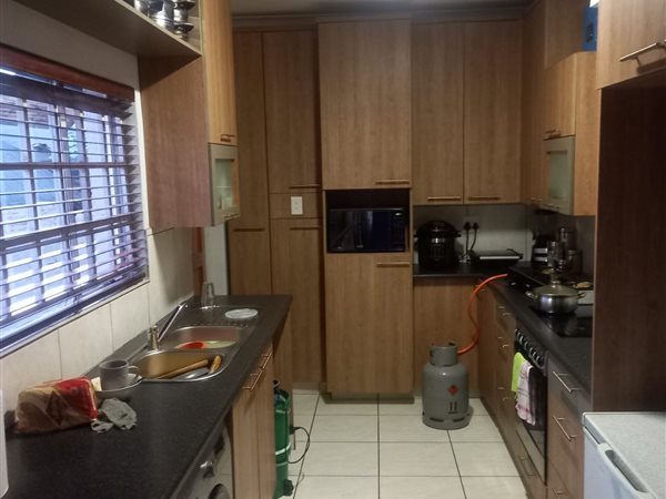 3 Bedroom House 3 Bedroom House