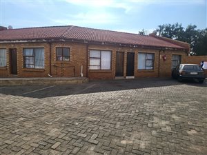 1 Bed Apartment in Vosloorus