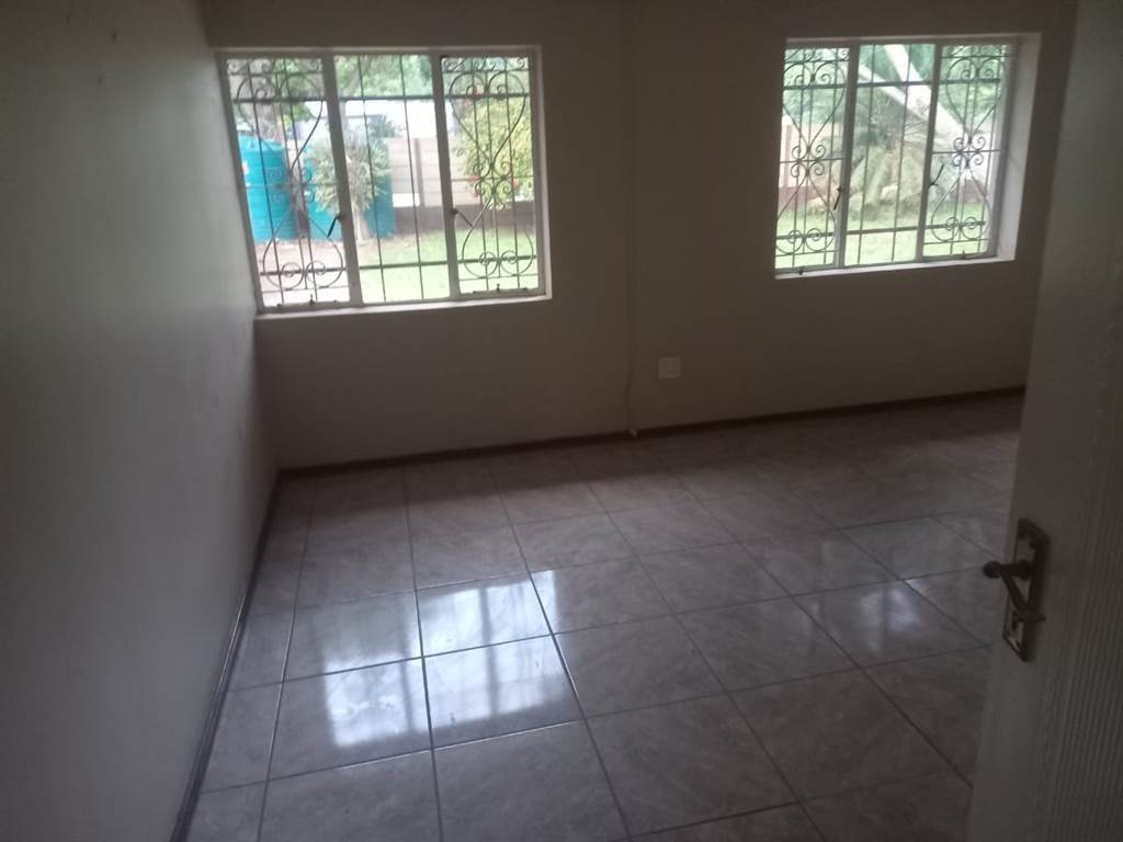 3 Bed House in Louis Trichardt photo number 30