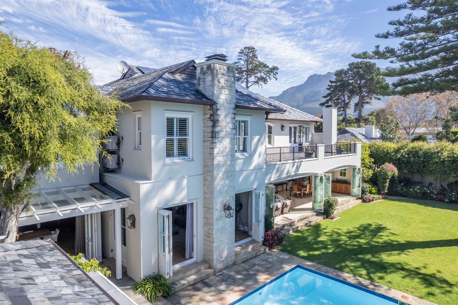 5 Bed House in Constantia Upper  photo number 6