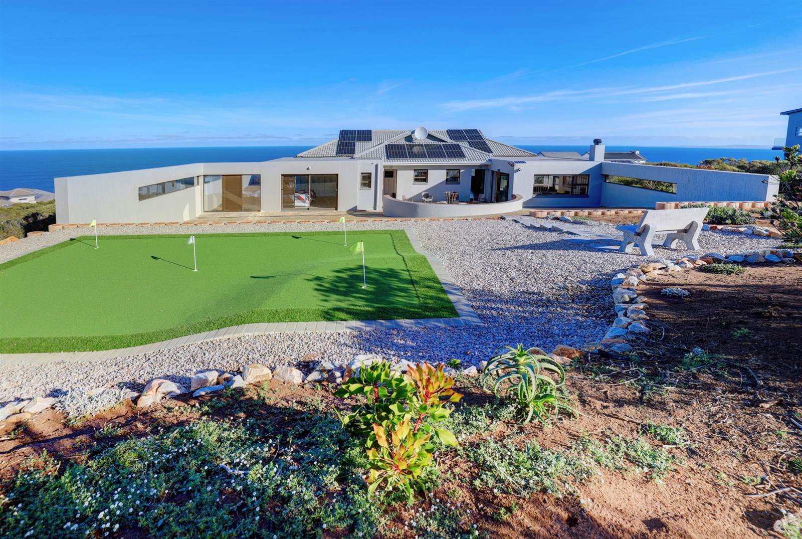 5 Bed House in Pinnacle Point Golf Estate photo number 6