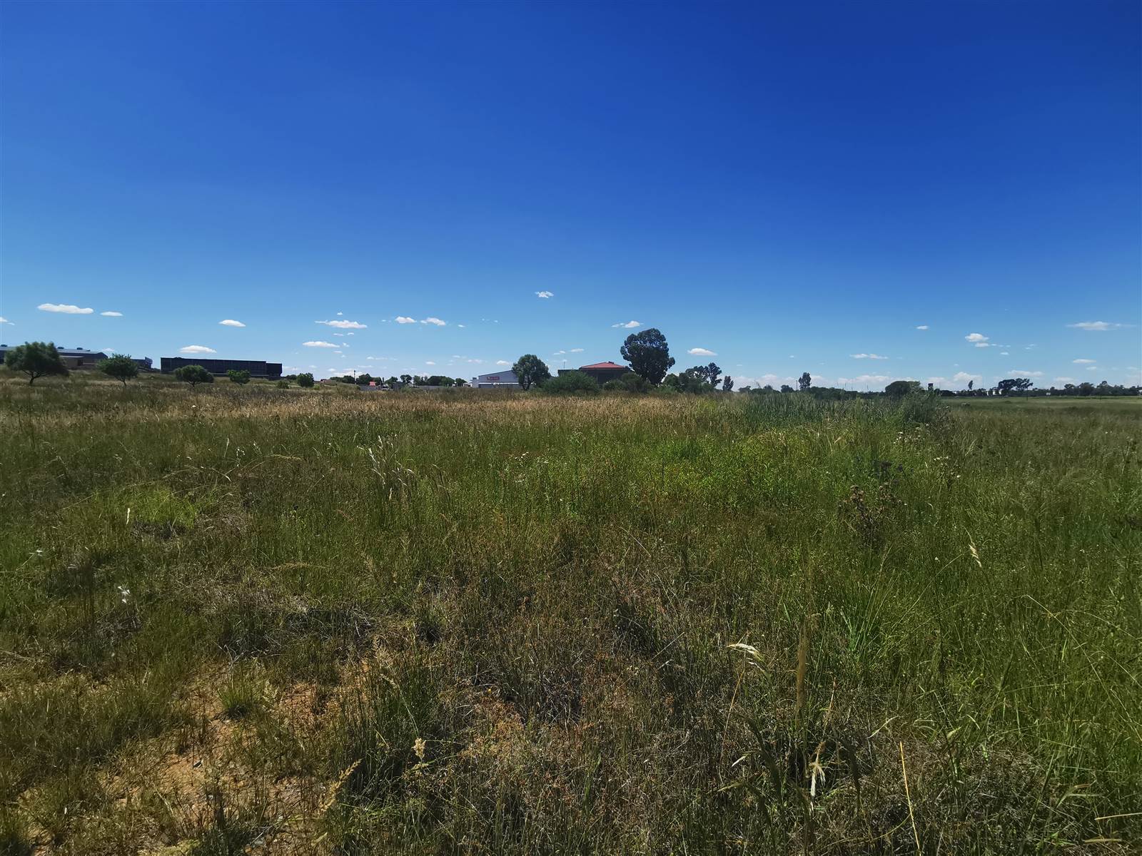 4 ha Land available in Adamayview photo number 5