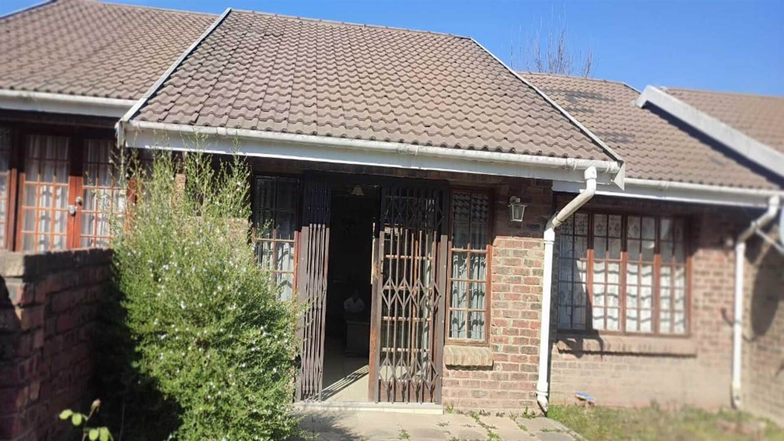 2 Bed Townhouse in Kokstad photo number 1