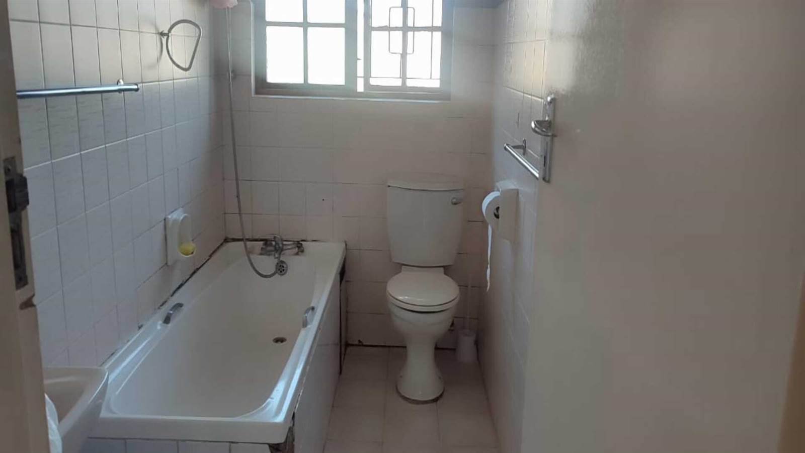 2 Bed Townhouse in Kokstad photo number 5