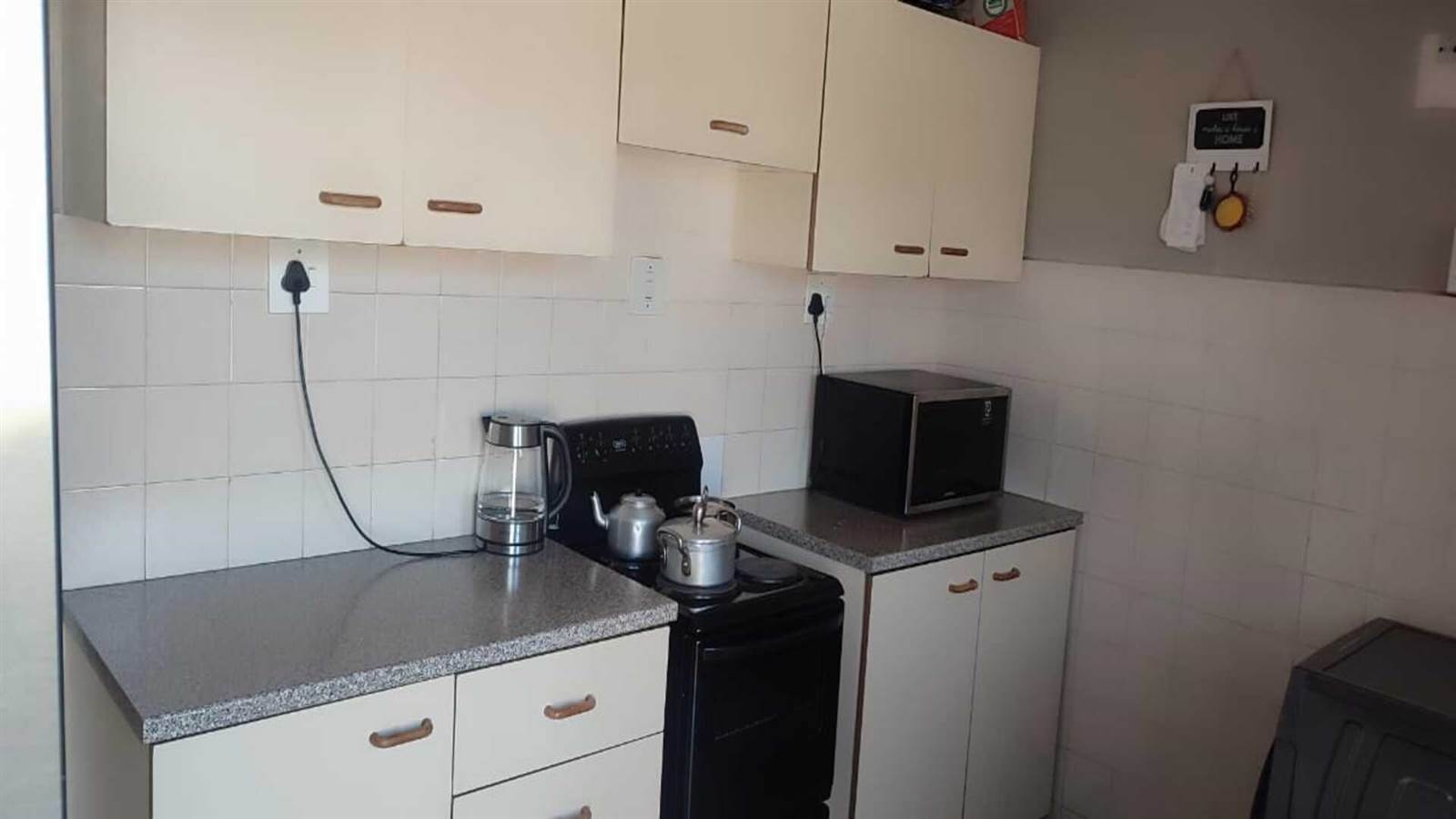 2 Bed Townhouse in Kokstad photo number 10