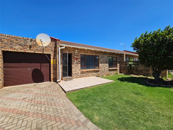 2 Bedroom Townhouse 2 Bedroom Townhouse