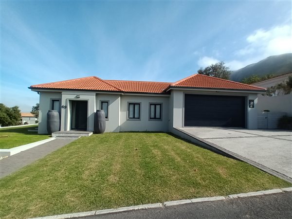 3 Bed House in Onrus