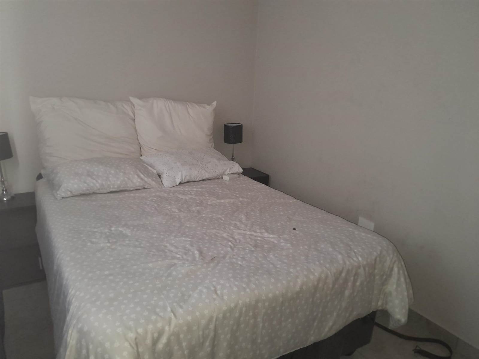 2 Bed Apartment in Ruimsig photo number 23