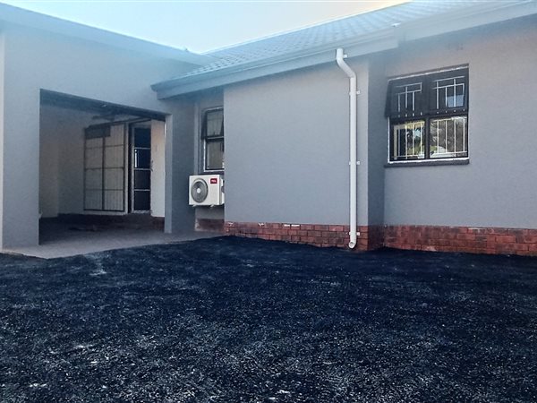 2 Bedroom House 2 Bedroom House