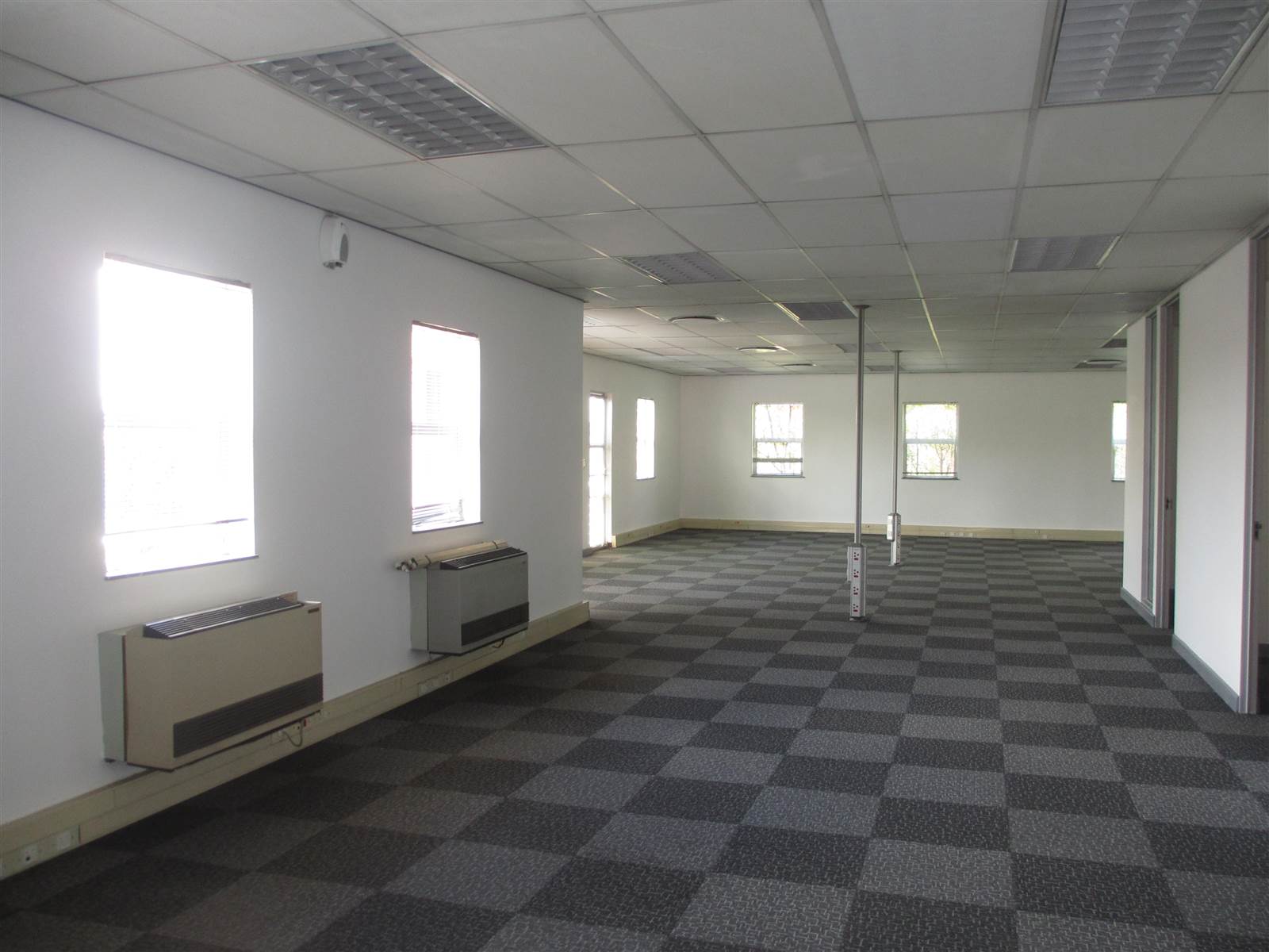 572  m² Commercial space in Fourways photo number 12