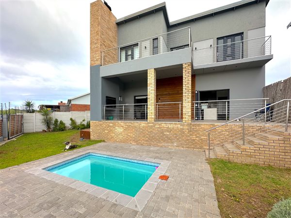 3 Bedroom House 3 Bedroom House