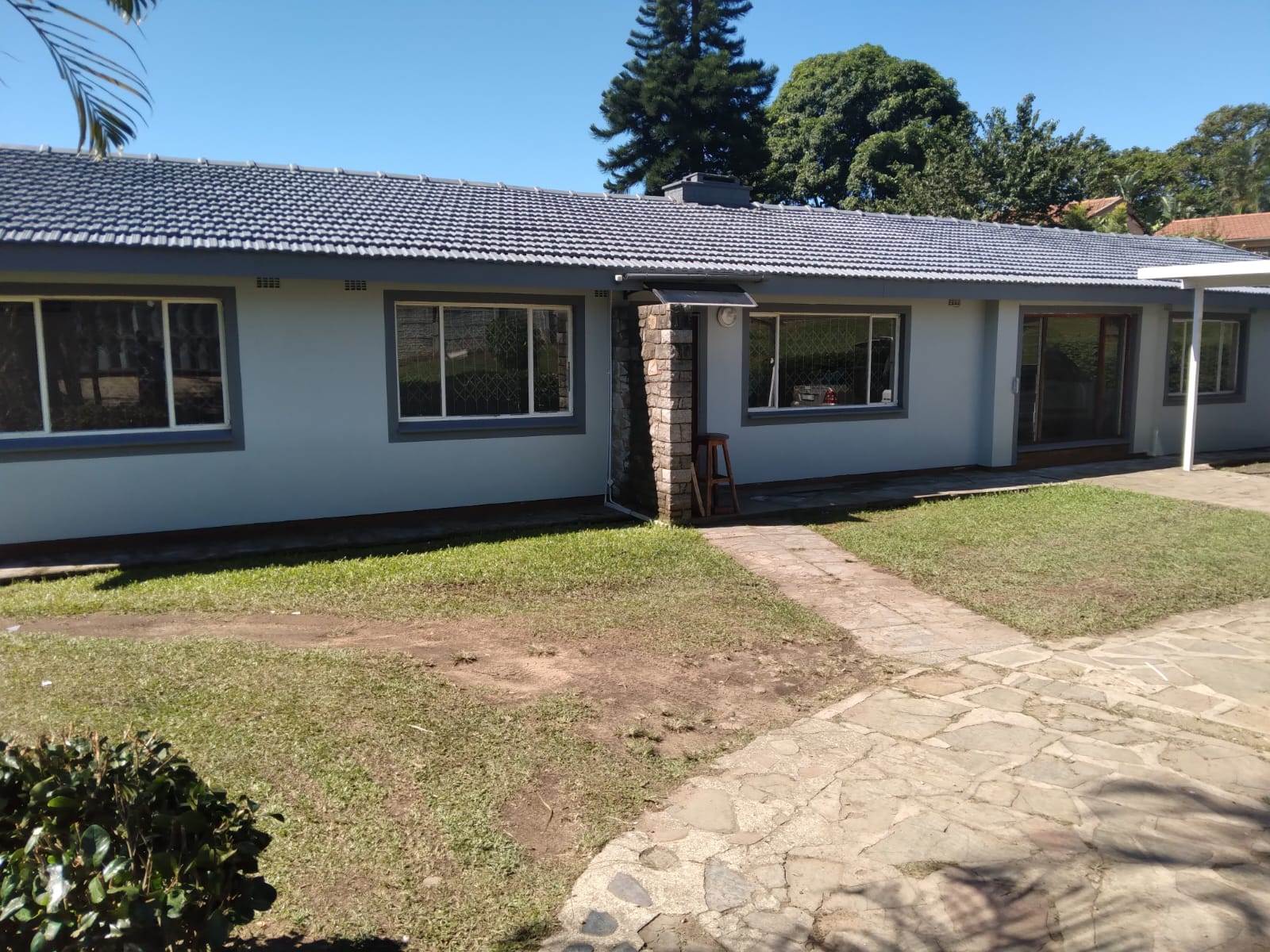 4 Bed House in Pinelands photo number 2
