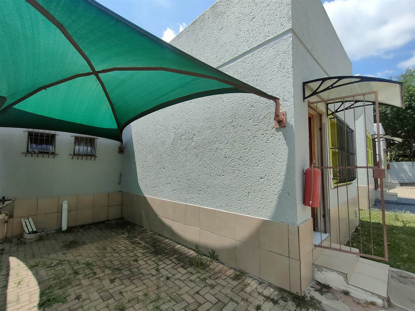 2 Bed Townhouse in Polokwane Central photo number 16