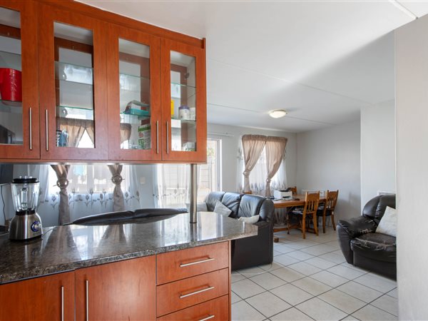 3 Bedroom Townhouse 3 Bedroom Townhouse