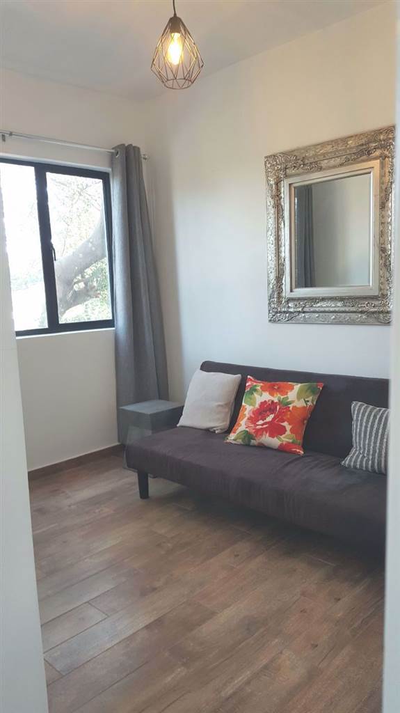 2 Bed Apartment in Durban North photo number 7