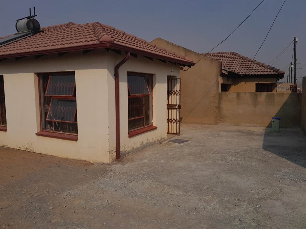 3 Bed House in Kaalfontein photo number 9