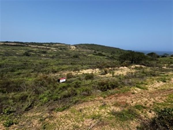 1 402 m² Land