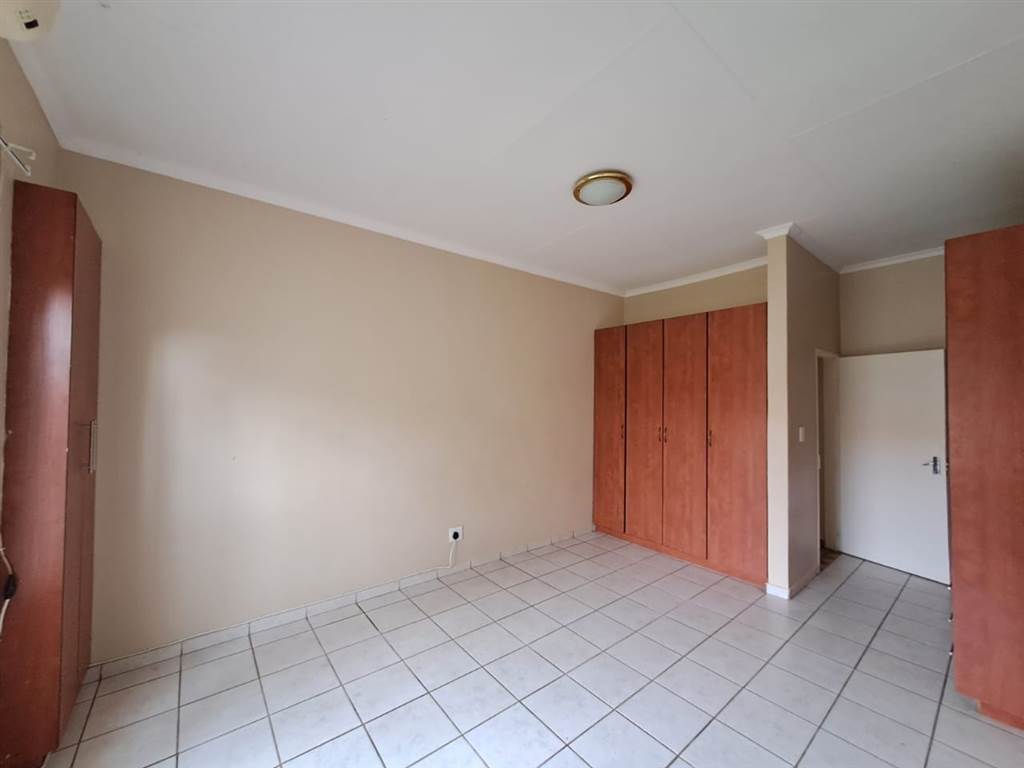 1 Bed Apartment in Thabazimbi photo number 4