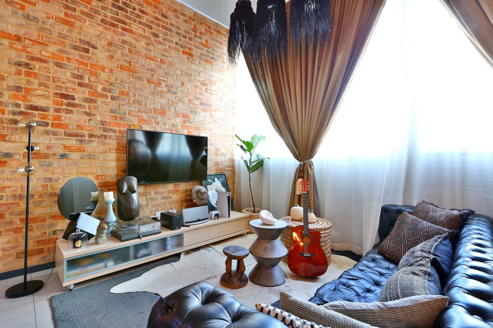 1 Bed Apartment in Braamfontein Werf photo number 2