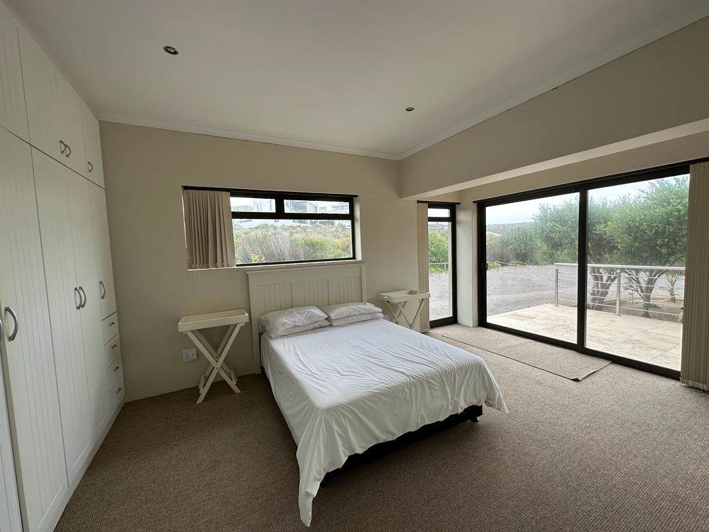 4 Bed House in Myburgh Park photo number 23