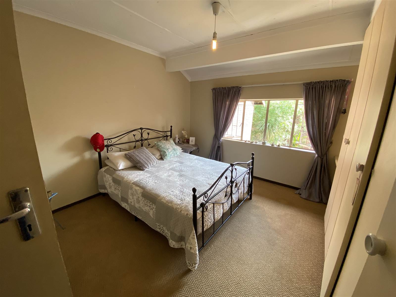 4 Bed Duplex in Garsfontein photo number 20