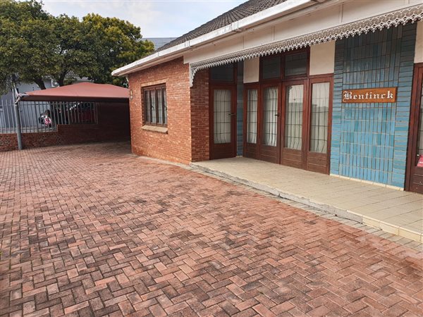256  m² Commercial space in Newton Park