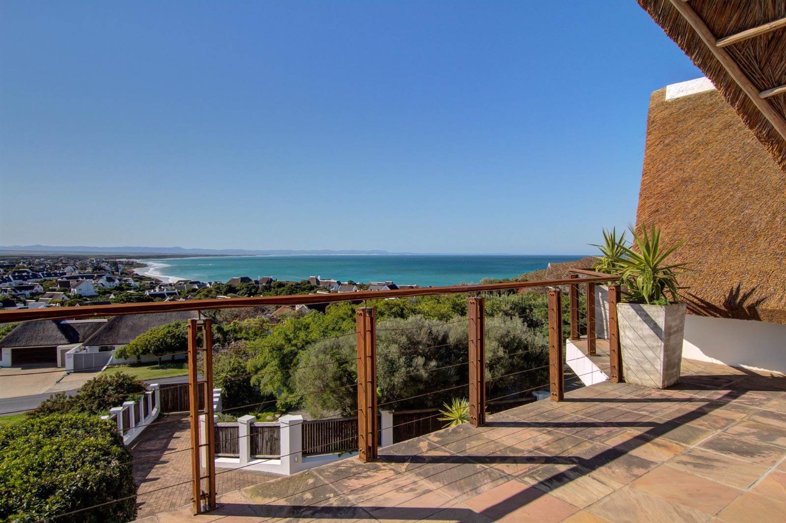 4 Bed House in St Francis Bay photo number 1