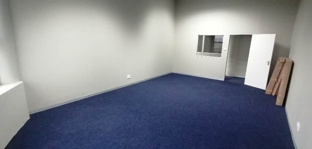 4400  m² Commercial space in Austerville photo number 17