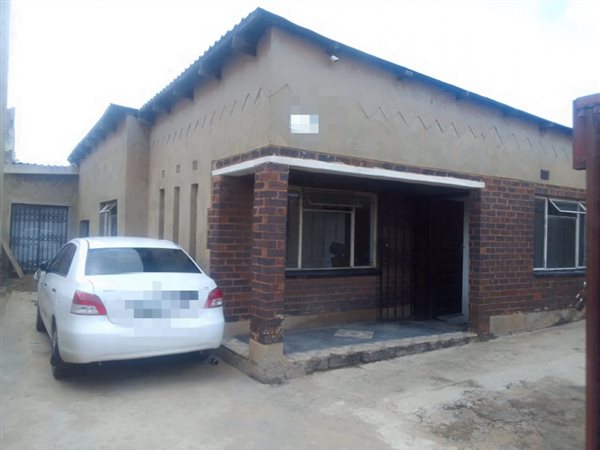 5 Bed House in Soweto Central