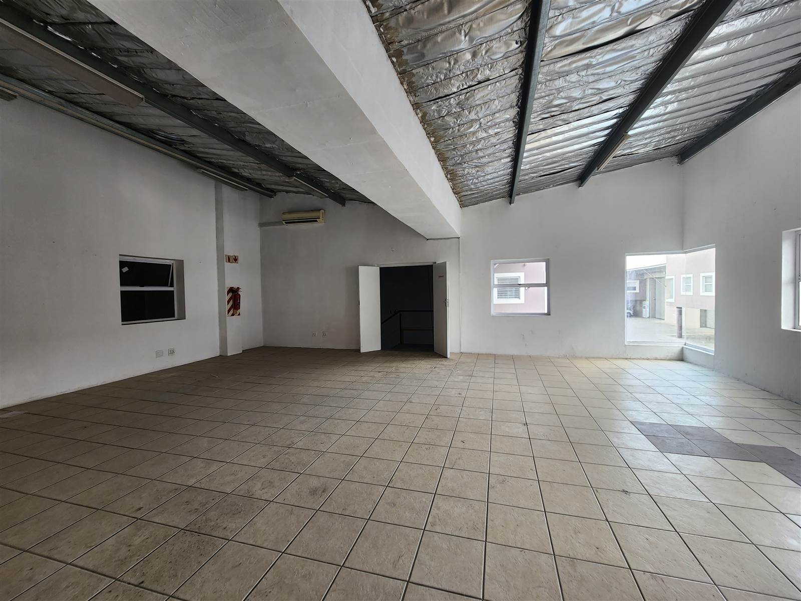 840  m² Industrial space in Spartan photo number 12