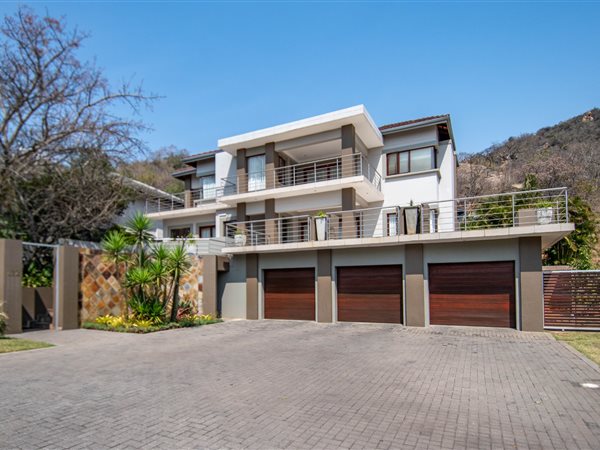 5 Bedroom House 5 Bedroom House