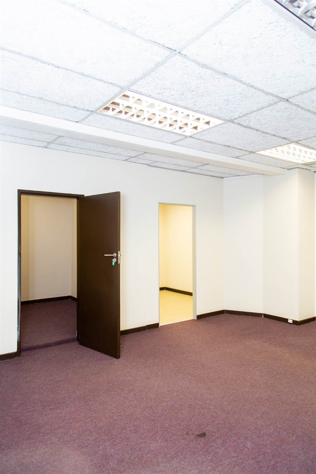 65  m² Office Space in Johannesburg Central photo number 6