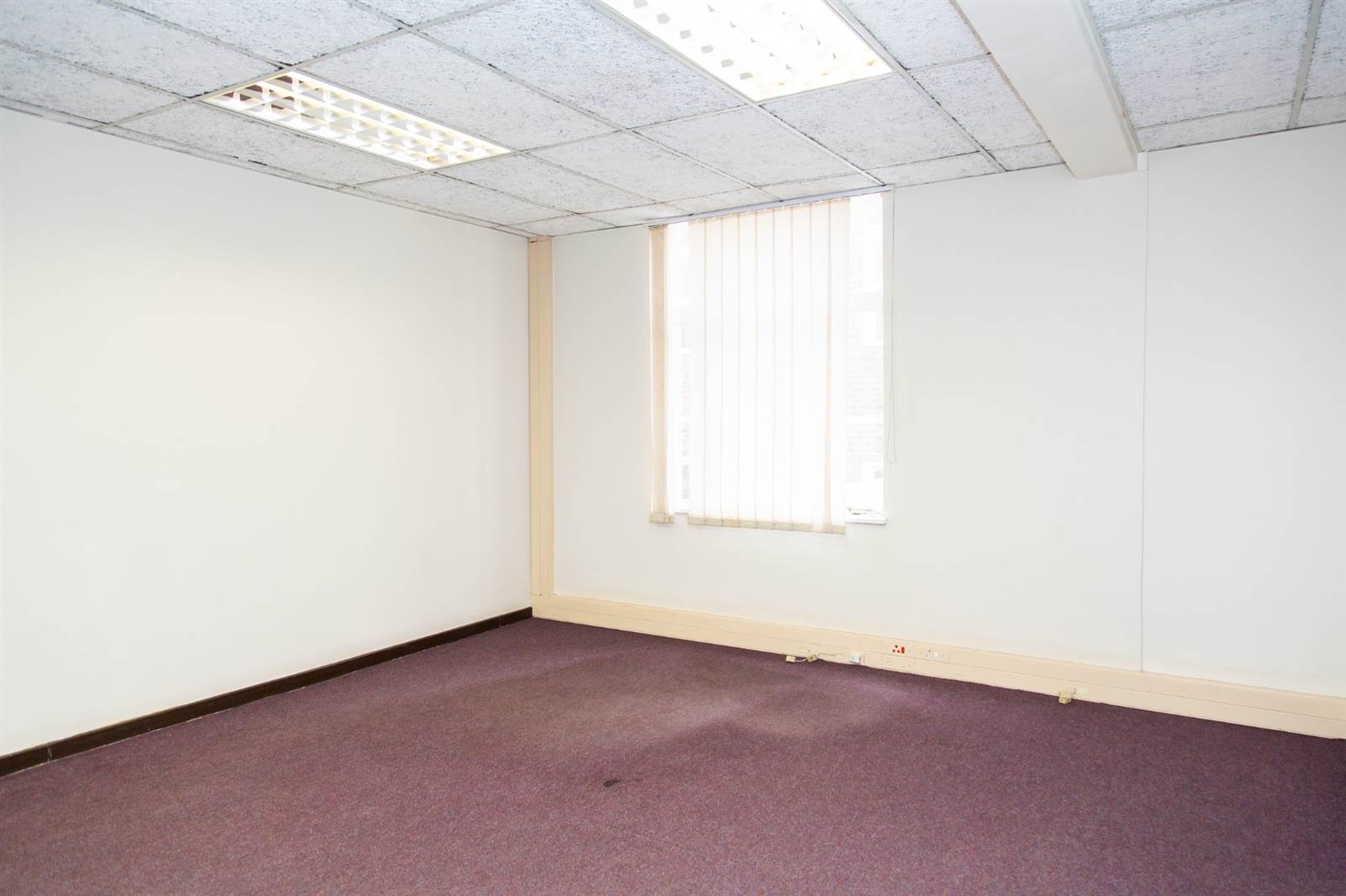 65  m² Office Space in Johannesburg Central photo number 4