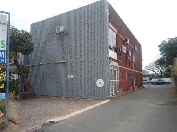 255  m² Commercial space