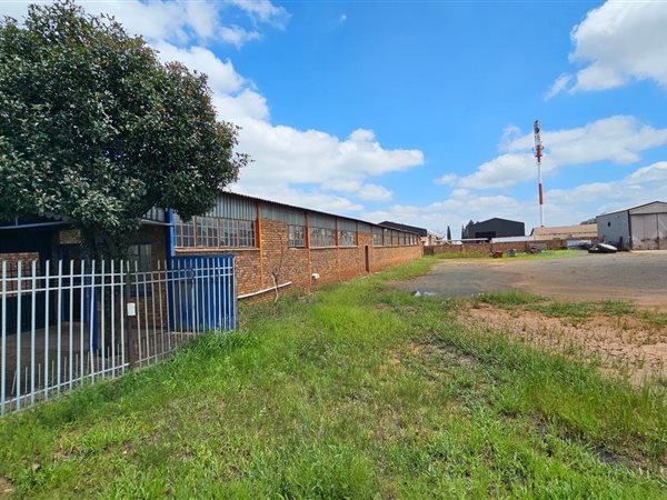 1800  m² Industrial space in Middelburg Central