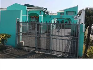 3 Bed House in Trenance Manor