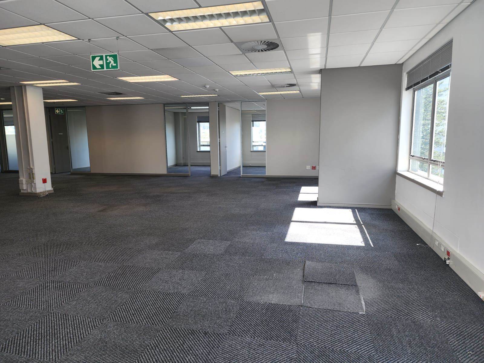 217  m² Commercial space in Claremont photo number 17