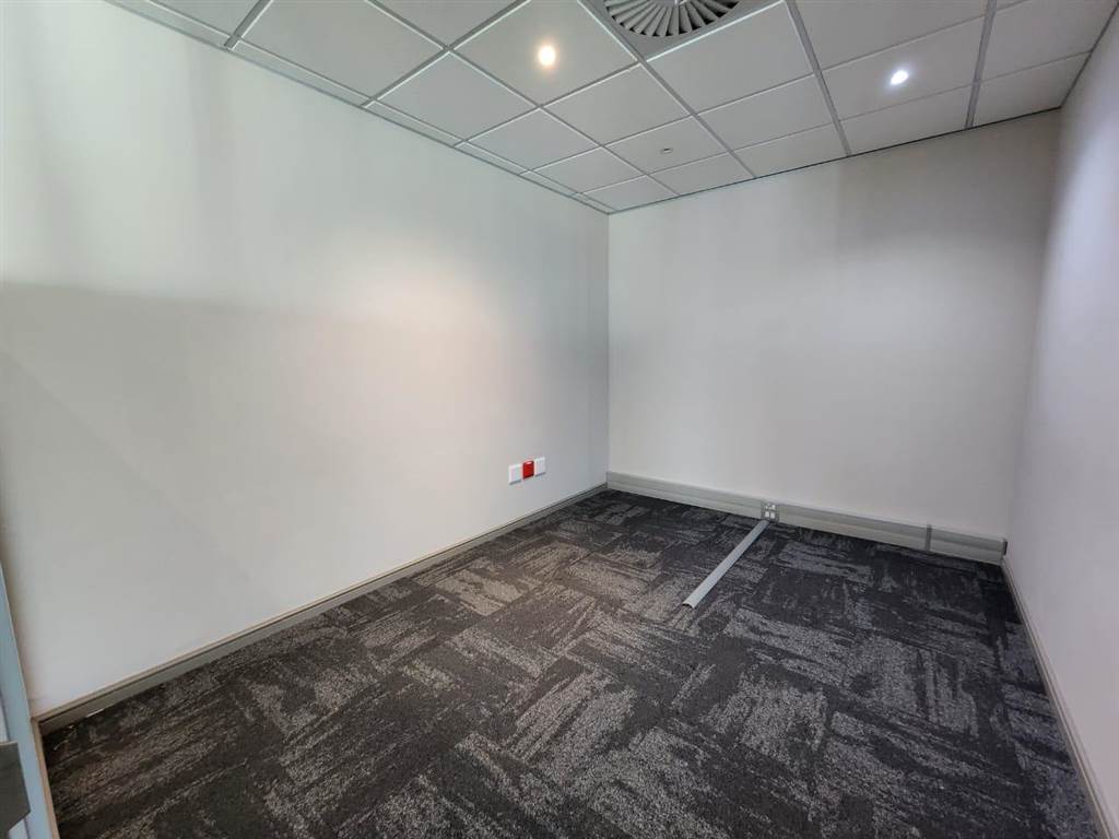 217  m² Commercial space in Claremont photo number 10