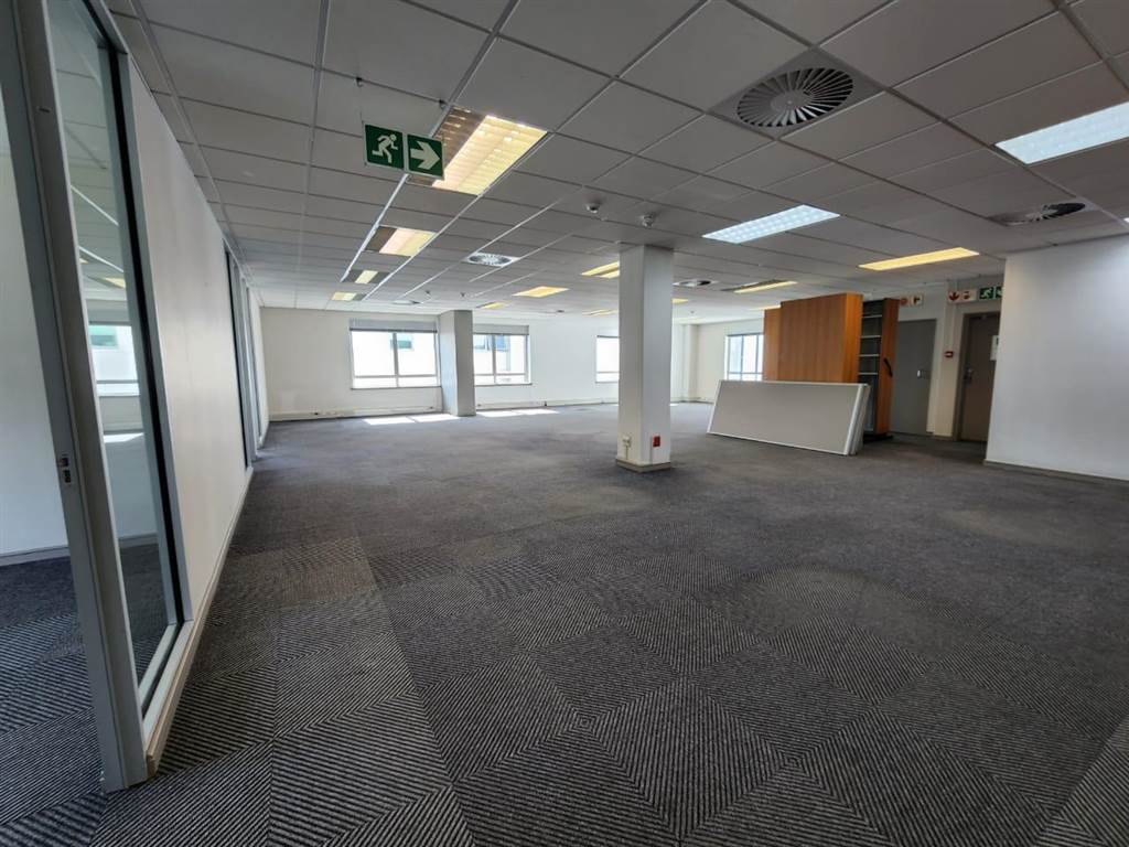 217  m² Commercial space in Claremont photo number 12